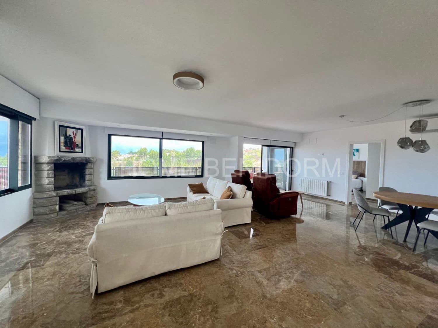 4 bedroom Villa for sale in Montebello with pool garage - € 889,000 (Ref: 10118913)
