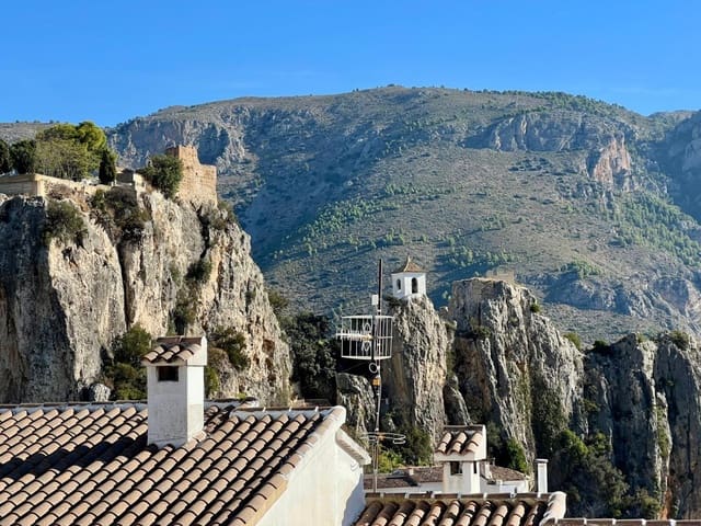 1 bedroom Apartment for rent in Guadalest with garage - € 725 (Ref: 10123547)