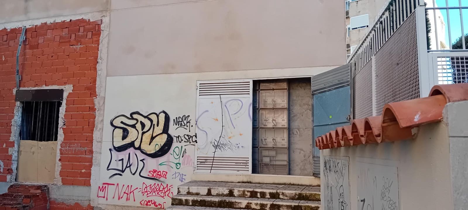 3 slaapkamer Commercieel te koop in La Villajoyosa / Vila Joiosa - € 550.000 (Ref: 10135778)