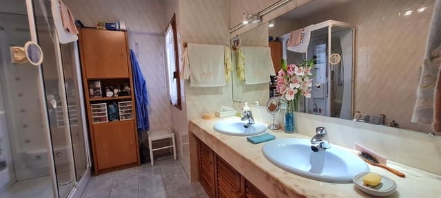 6 soveværelse Villa til salg i Benidorm med swimmingpool garage - € 745.000 (Ref: 10135781)