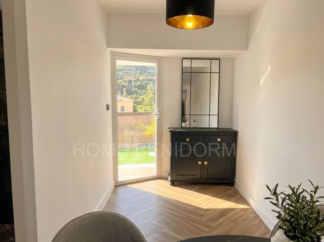 4 soverom Villa til salgs i La Nucia med svømmebasseng garasje - € 395 000 (Ref: 10135788)