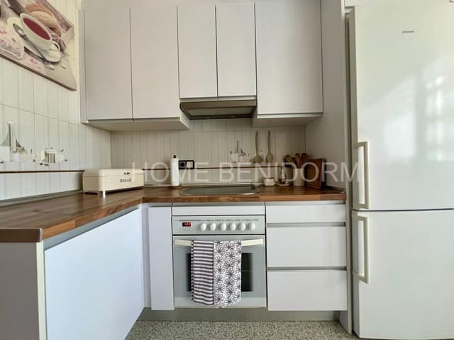 Piso de 3 habitaciones en Poniente, Benidorm en venta con piscina garaje - 285.000 € (Ref: 10168296)