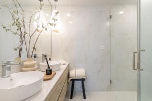 3 bedroom Apartment for sale in Benidorm with pool - € 665,000 (Ref: 8680423)