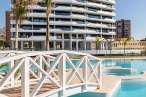3 bedroom Apartment for sale in Benidorm with pool - € 665,000 (Ref: 8680423)