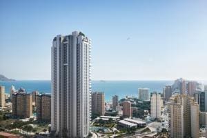 3 bedroom Apartment for sale in Benidorm with pool - € 665,000 (Ref: 8680423)