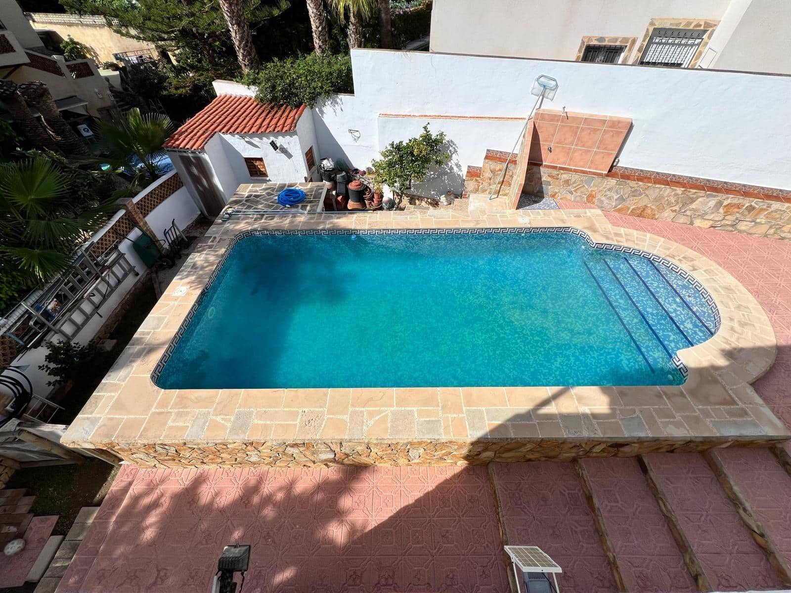 4 soveværelse Villa til salg i La Nucia med swimmingpool garage - € 425.000 (Ref: 8680438)