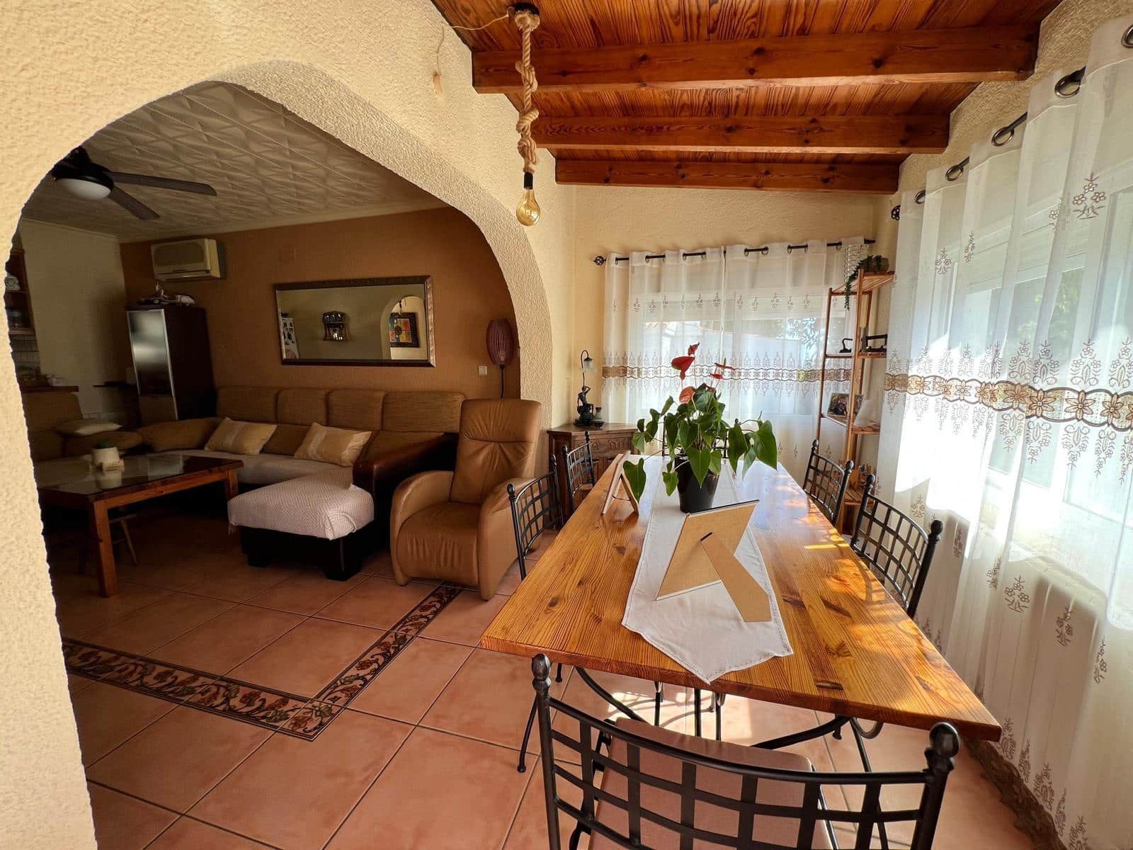 4 soveværelse Villa til salg i La Nucia med swimmingpool garage - € 425.000 (Ref: 8680438)