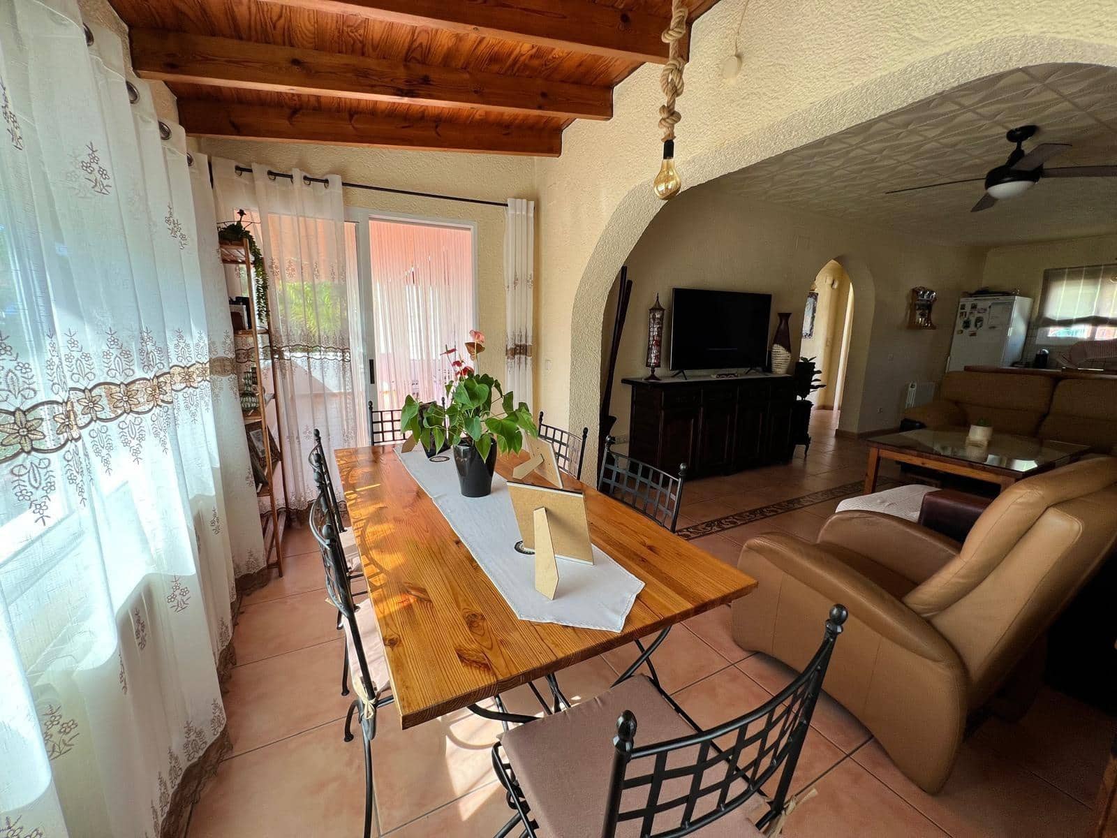 4 soveværelse Villa til salg i La Nucia med swimmingpool garage - € 425.000 (Ref: 8680438)