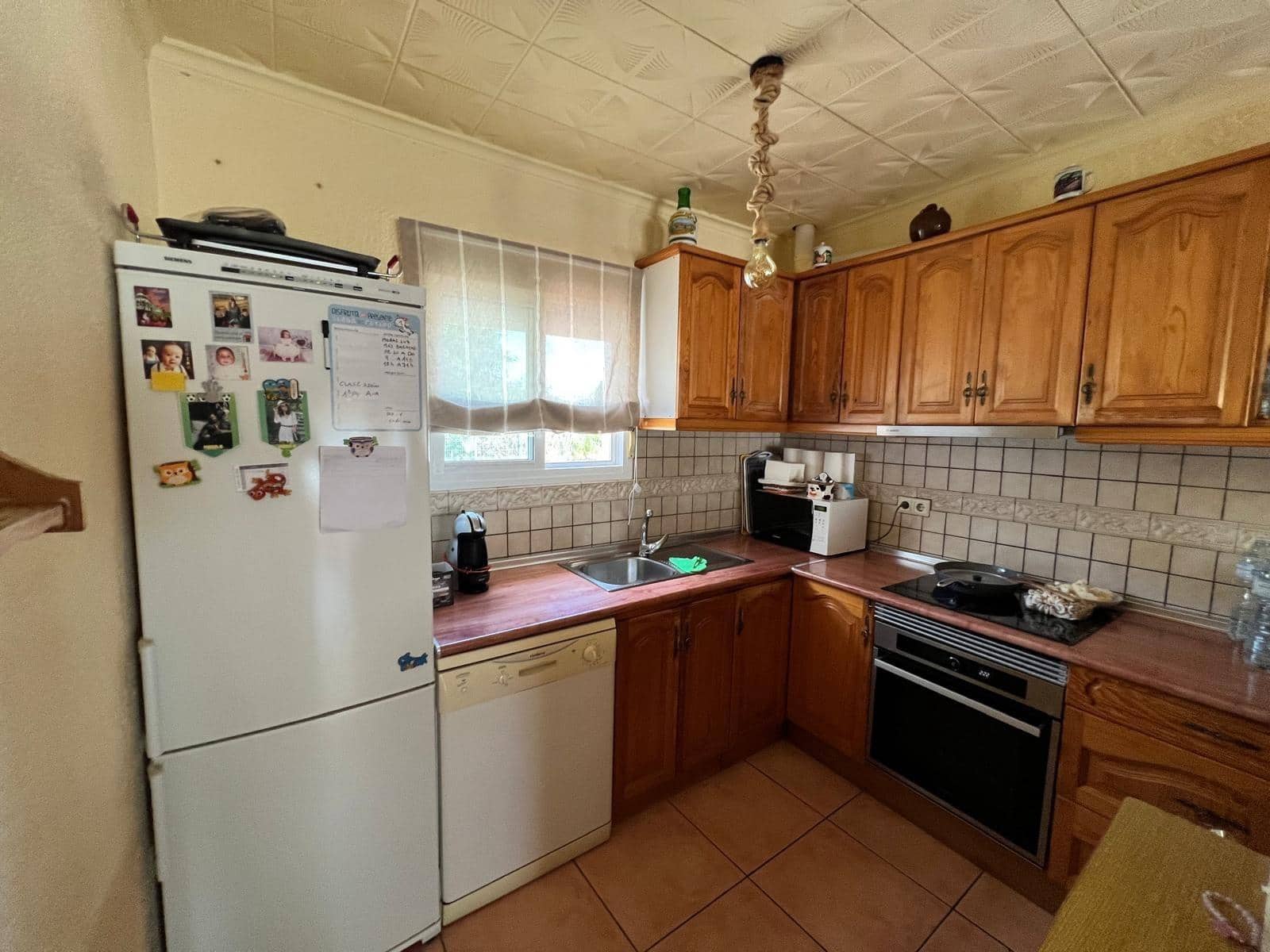 Chalet de 4 habitaciones en La Nucia en venta con piscina garaje - 425.000 € (Ref: 8680438)