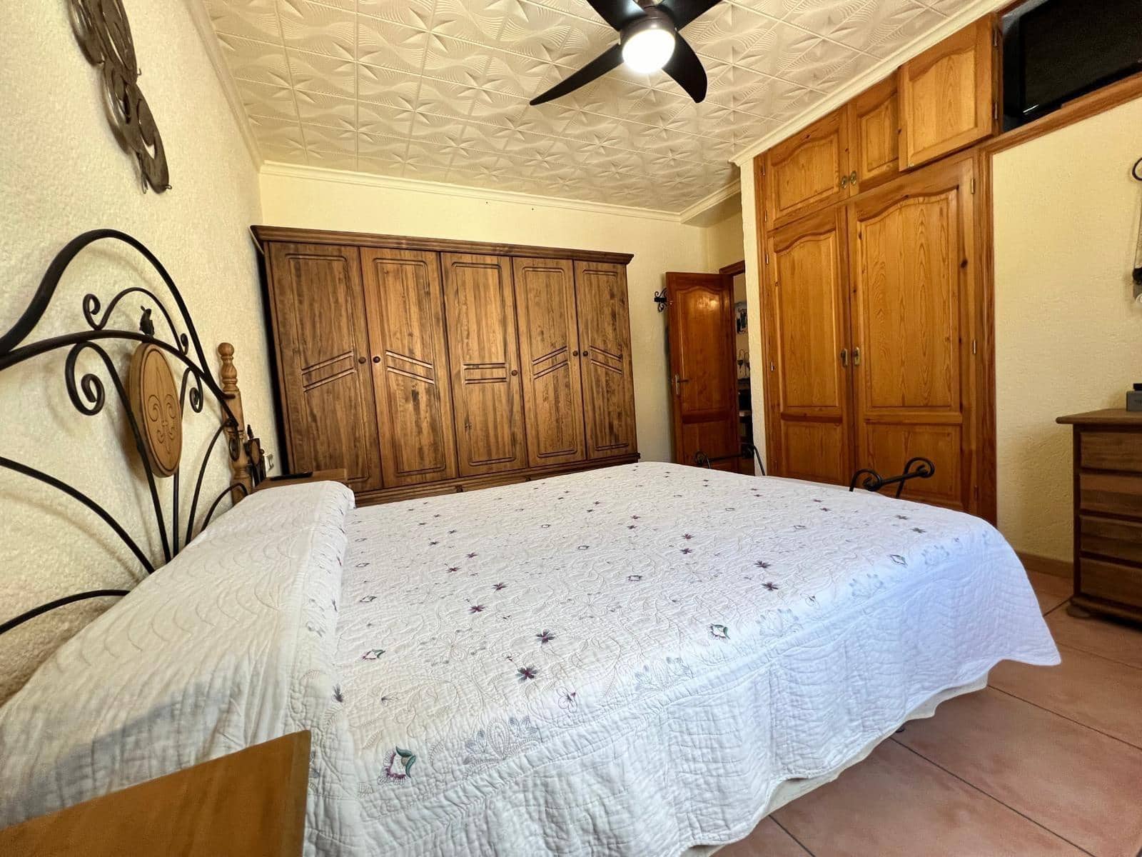 Chalet de 4 habitaciones en La Nucia en venta con piscina garaje - 425.000 € (Ref: 8680438)