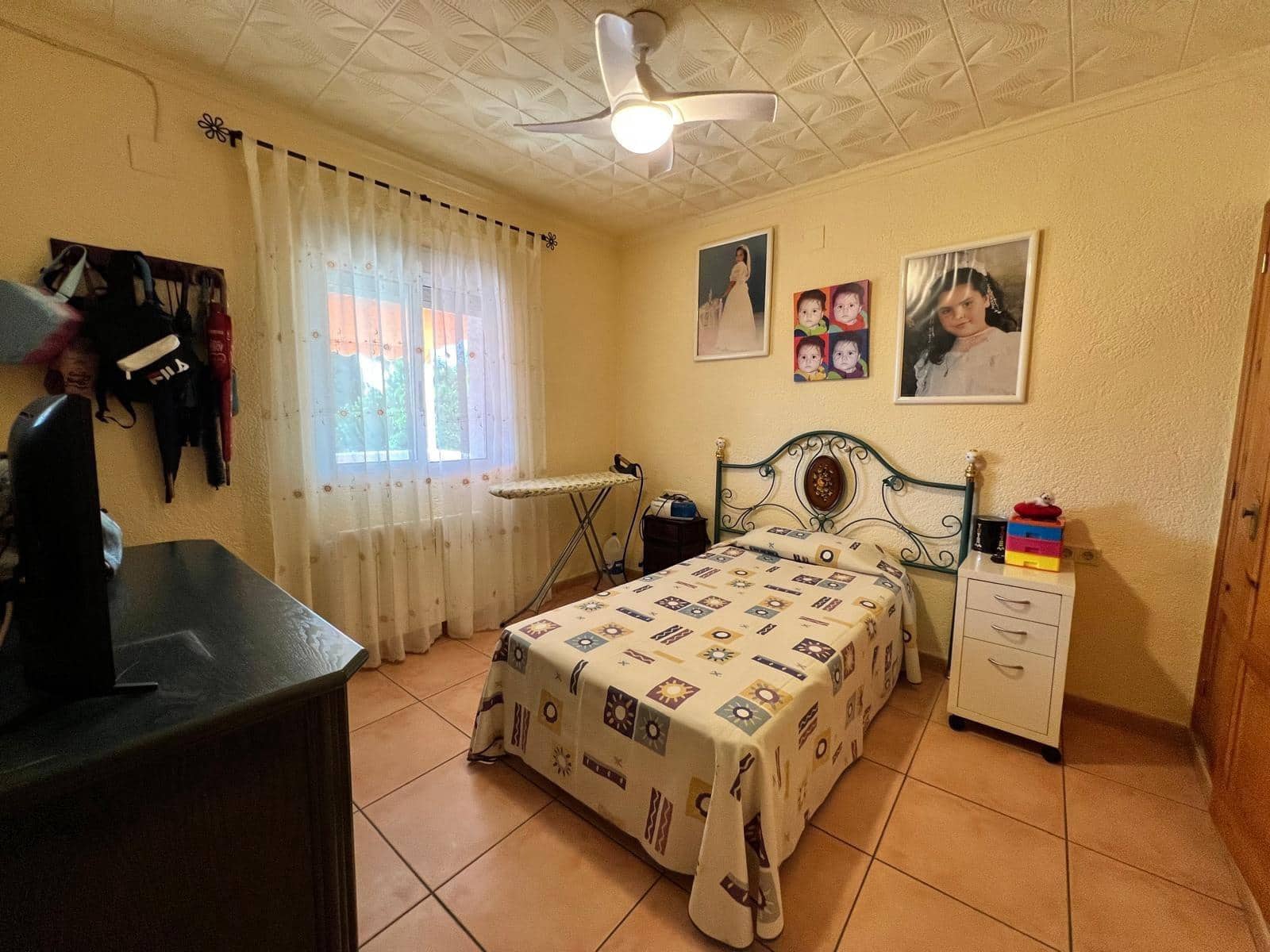 Chalet de 4 habitaciones en La Nucia en venta con piscina garaje - 425.000 € (Ref: 8680438)