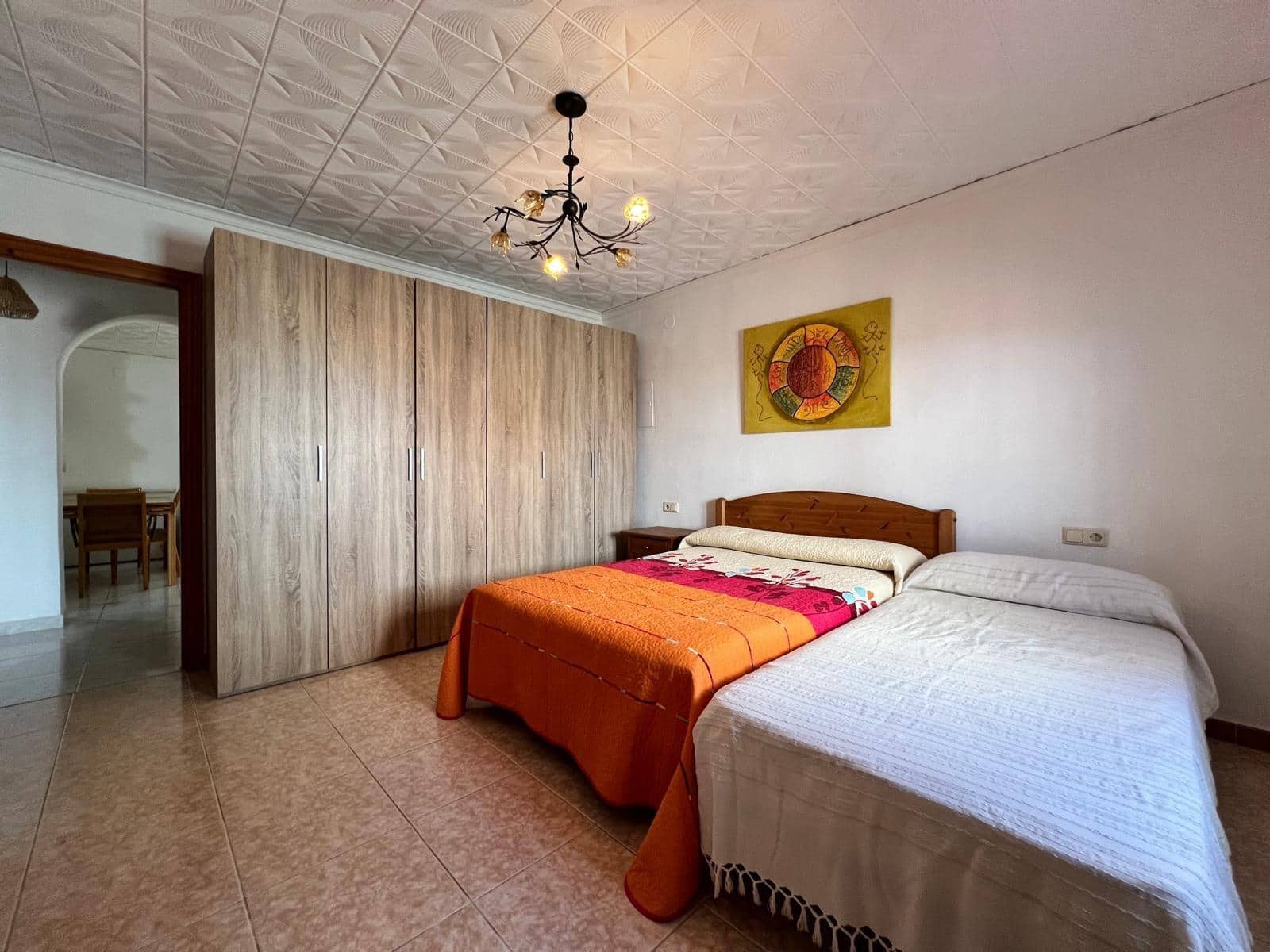 Chalet de 4 habitaciones en La Nucia en venta con piscina garaje - 425.000 € (Ref: 8680438)