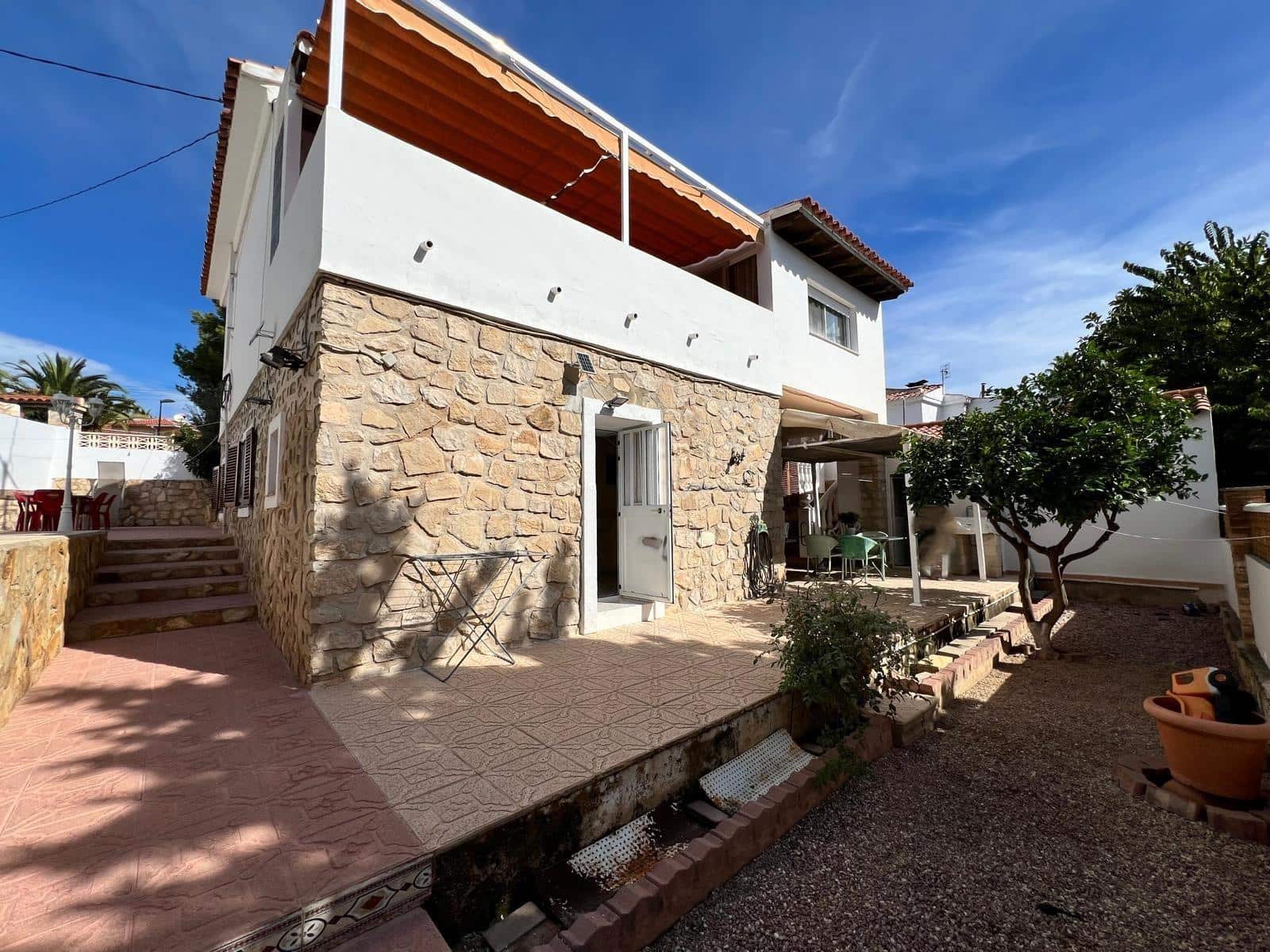 4 soveværelse Villa til salg i La Nucia med swimmingpool garage - € 425.000 (Ref: 8680438)