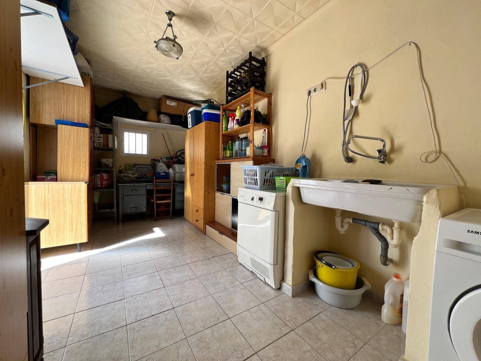 4 bedroom Villa for sale in La Nucia with pool garage - € 425,000 (Ref: 8680438)