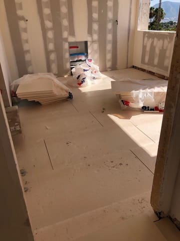 4 makuuhuone Huvila myytävänä paikassa La Nucia mukana uima-altaan - 997 500 € (Ref: 8680443)