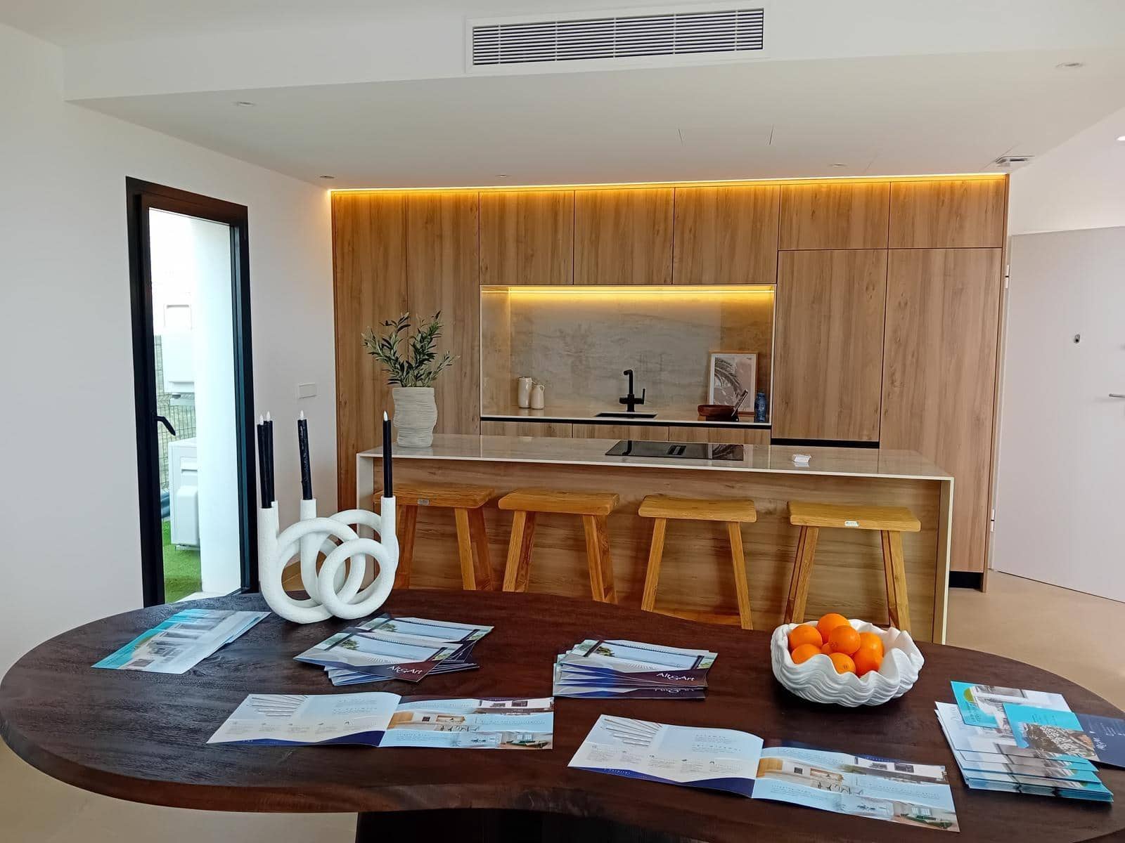 3 bedroom Villa for sale in Alfaz del Pi / L'Alfas del Pi with pool - € 760,000 (Ref: 8680467)