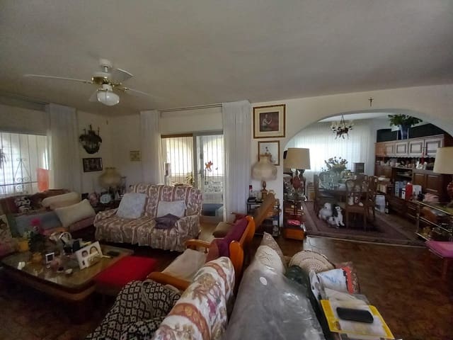 Chalet de 4 habitaciones en Alfaz del Pi / L'Alfàs del Pi en venta con piscina garaje - 690.000 € (Ref: 8849780)