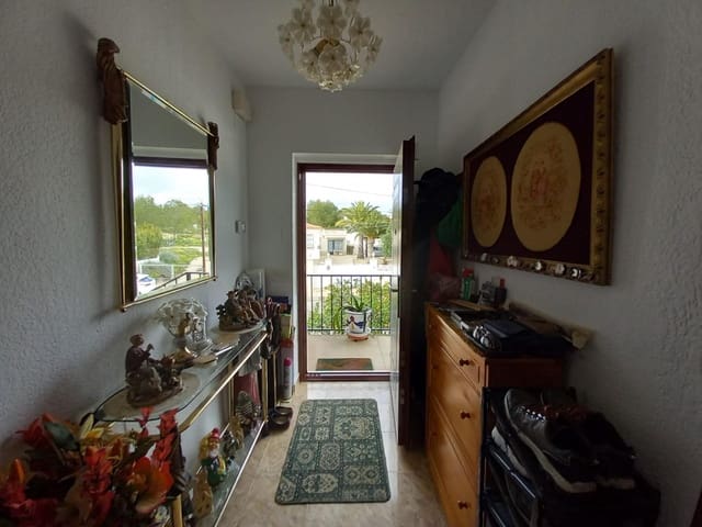 Chalet de 4 habitaciones en Alfaz del Pi / L'Alfàs del Pi en venta con piscina garaje - 690.000 € (Ref: 8849780)