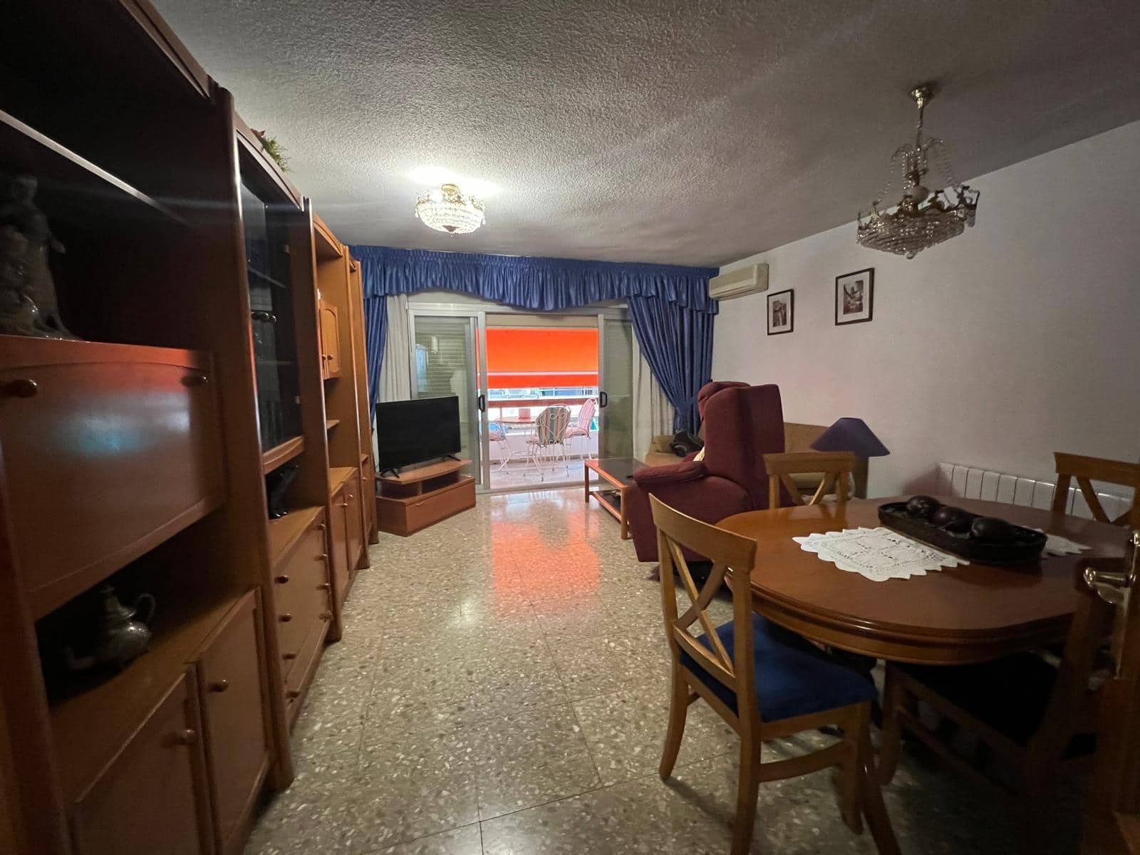 Piso de 4 habitaciones en Benidorm en venta - 295.000 € (Ref: 8854940)