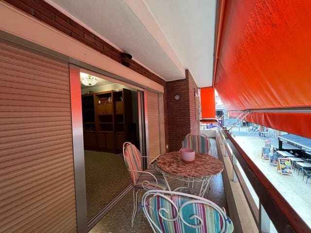 Piso de 4 habitaciones en Levante, Benidorm en venta - 295.000 € (Ref: 8854940)