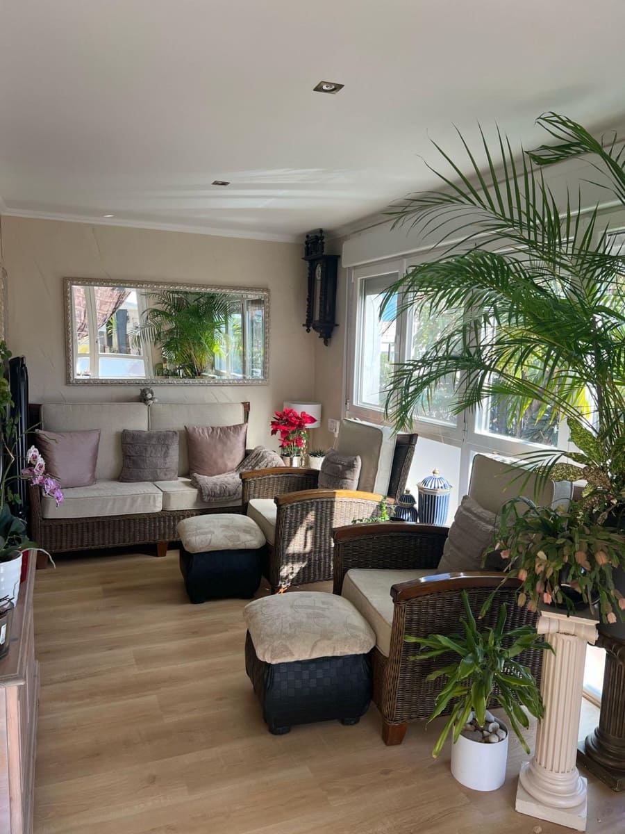 3 soveværelse Rækkehus til salg i La Nucia med swimmingpool garage - € 325.000 (Ref: 8910994)