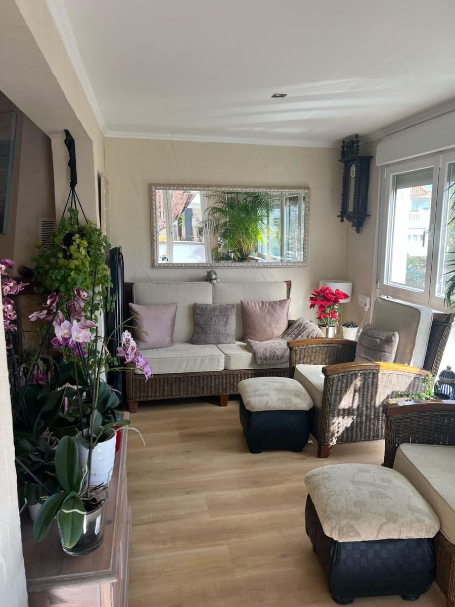 3 soveværelse Rækkehus til salg i La Nucia med swimmingpool garage - € 325.000 (Ref: 8910994)