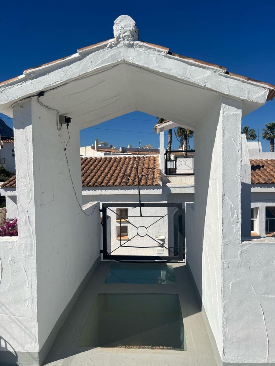 3 soveværelse Rækkehus til salg i La Nucia med swimmingpool garage - € 325.000 (Ref: 8910994)