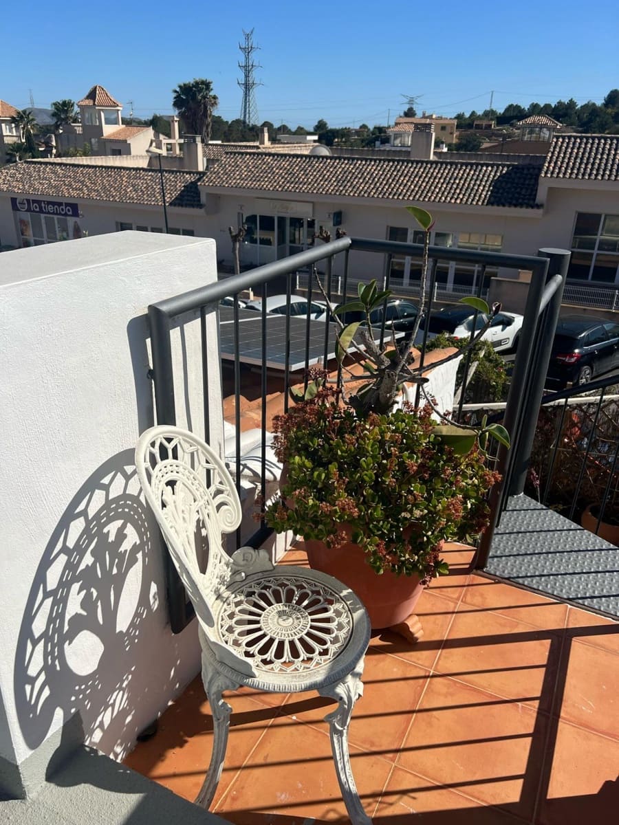 3 soveværelse Rækkehus til salg i La Nucia med swimmingpool garage - € 325.000 (Ref: 8910994)