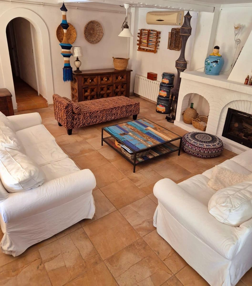 7 bedroom Villa for sale in Castell de Castells with pool - € 595,000 (Ref: 8932299)