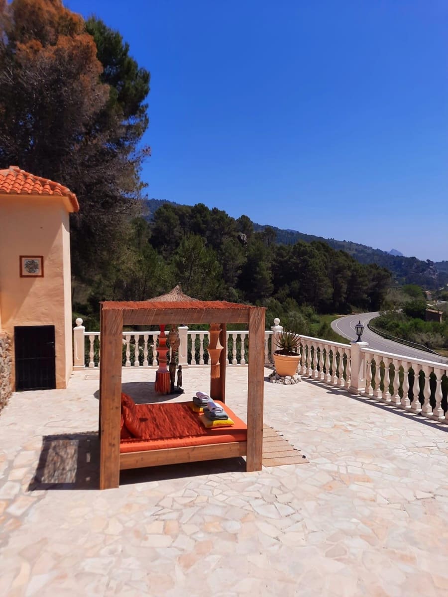 7 bedroom Villa for sale in Castell de Castells with pool - € 595,000 (Ref: 8932299)