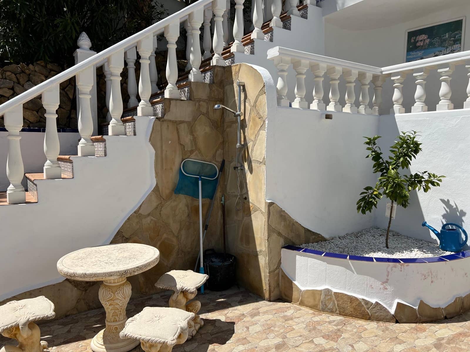 Chalet de 4 habitaciones en La Nucia en venta con piscina garaje - 560.000 € (Ref: 8939469)