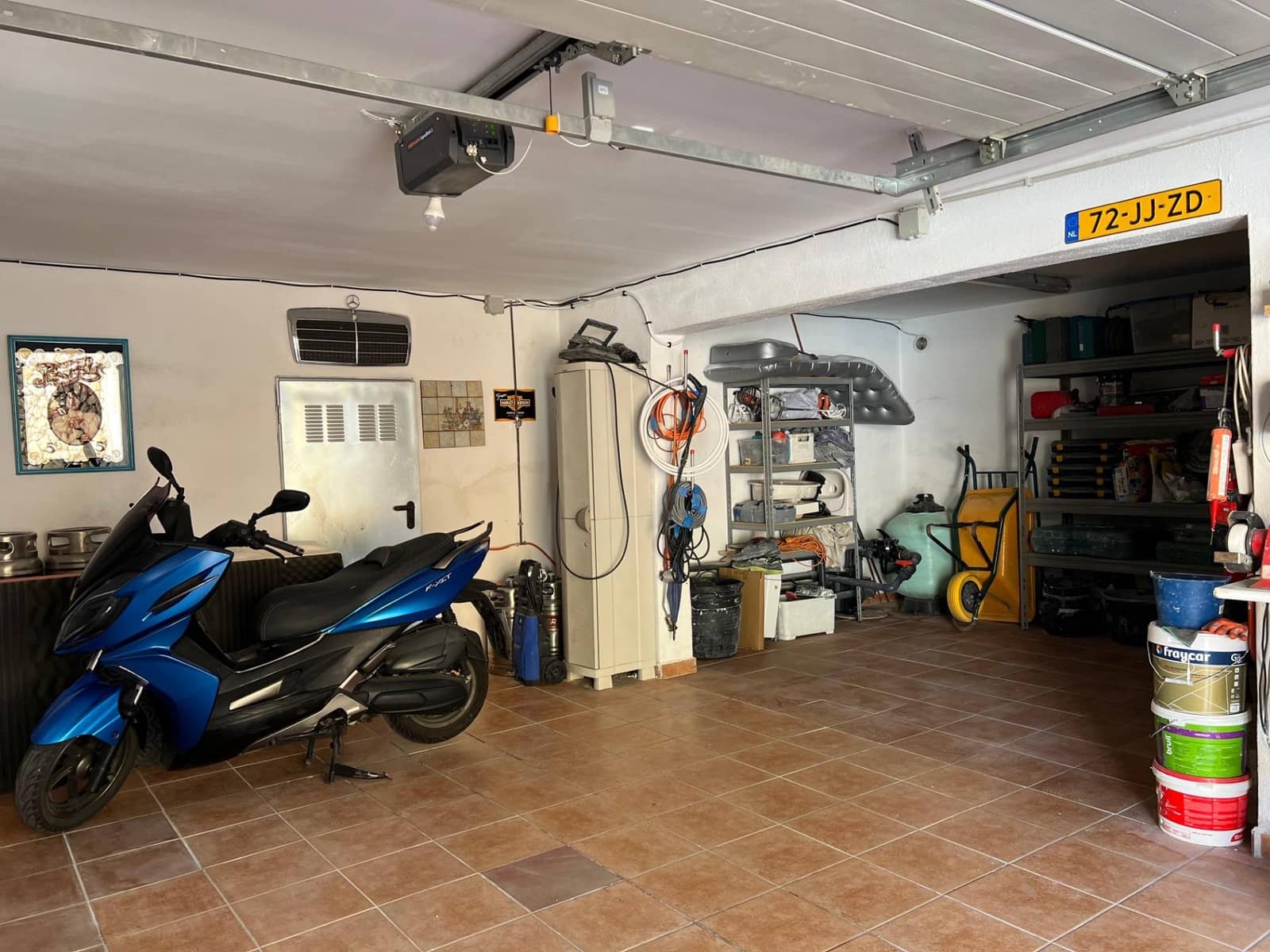 Chalet de 4 habitaciones en La Nucia en venta con piscina garaje - 560.000 € (Ref: 8939469)