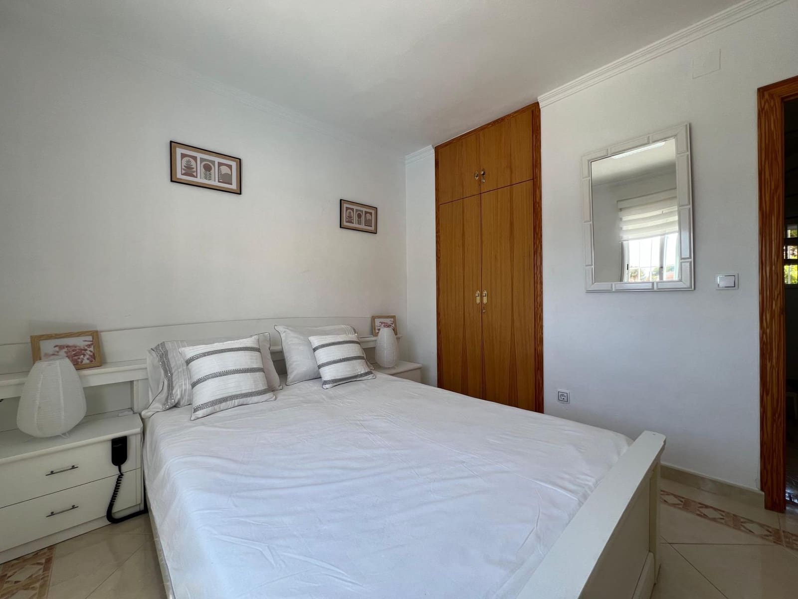 Chalet de 4 habitaciones en La Nucia en venta con piscina garaje - 560.000 € (Ref: 8939469)