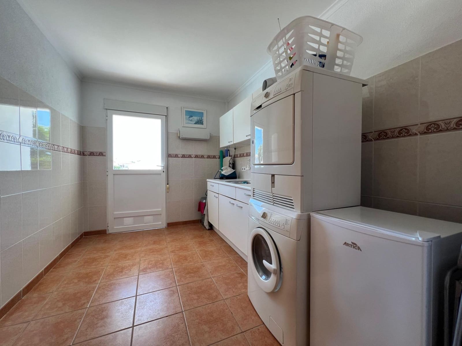 Chalet de 4 habitaciones en La Nucia en venta con piscina garaje - 560.000 € (Ref: 8939469)