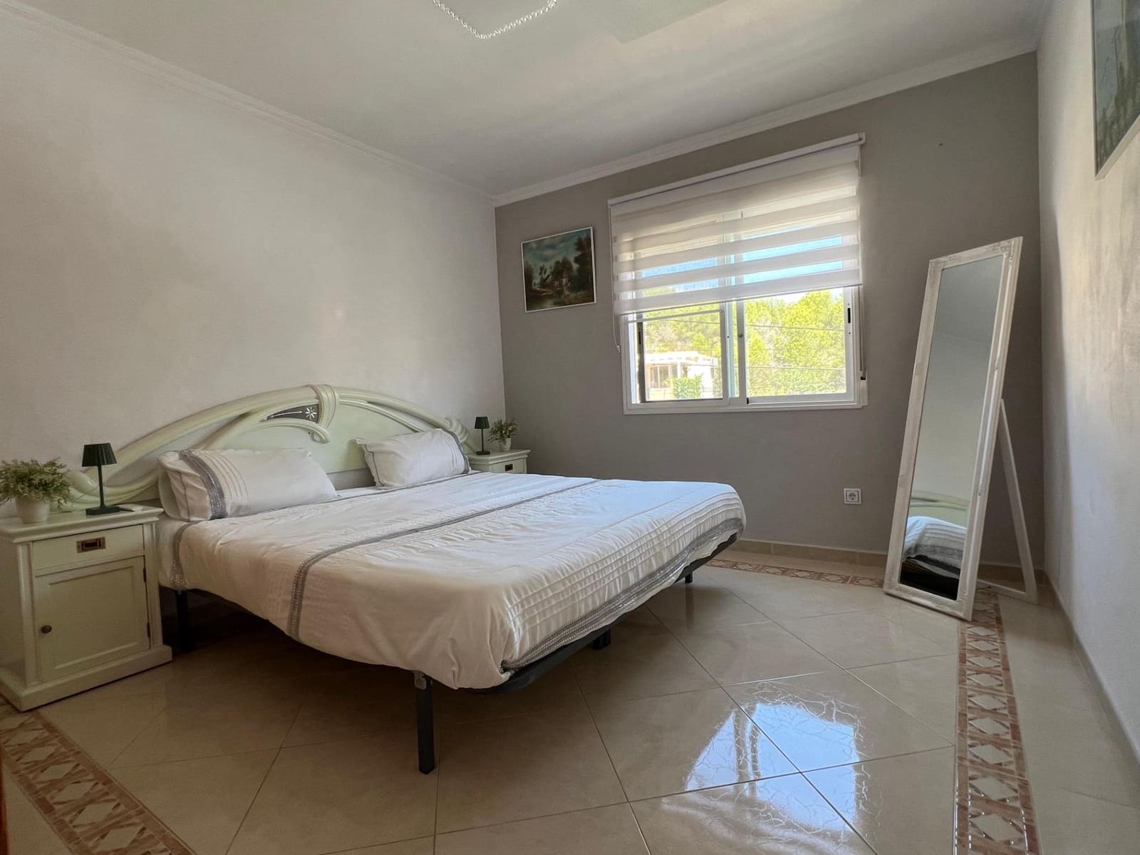 Chalet de 4 habitaciones en La Nucia en venta con piscina garaje - 560.000 € (Ref: 8939469)