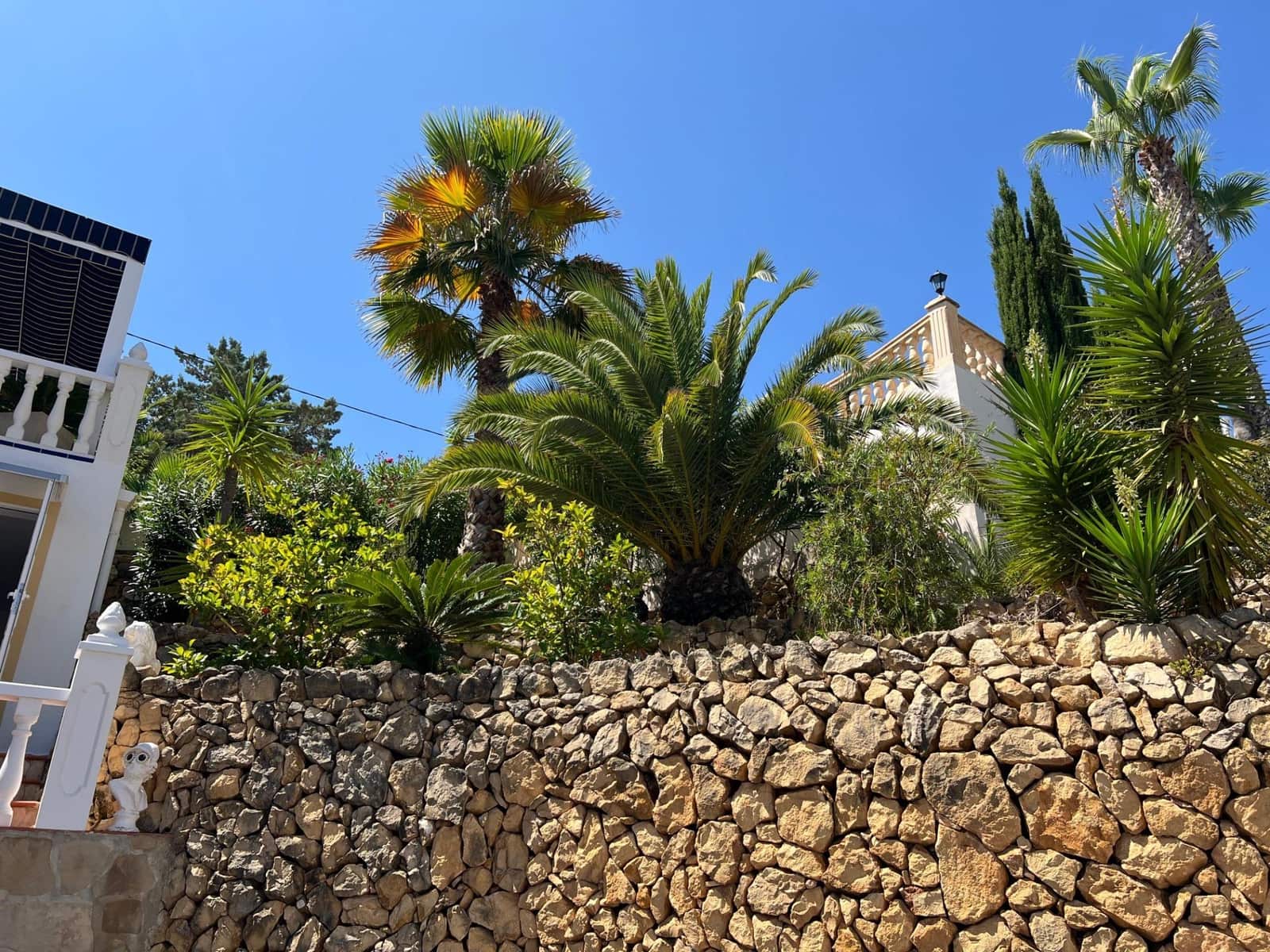 Chalet de 4 habitaciones en La Nucia en venta con piscina garaje - 560.000 € (Ref: 8939469)