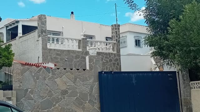 Chalet de 3 habitaciones en Alfaz del Pi / L'Alfàs del Pi en venta con piscina garaje - 520.000 € (Ref: 8940036)