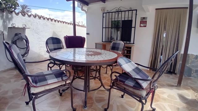 Chalet de 3 habitaciones en Alfaz del Pi / L'Alfàs del Pi en venta con piscina garaje - 520.000 € (Ref: 8940036)