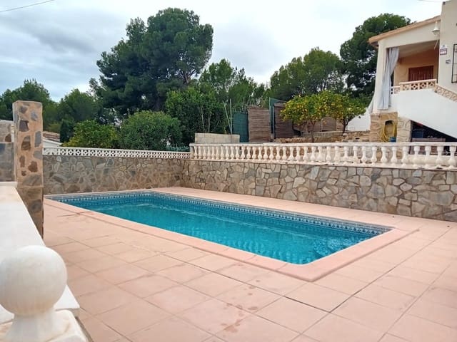 Chalet de 3 habitaciones en Alfaz del Pi / L'Alfàs del Pi en venta con piscina garaje - 520.000 € (Ref: 8940036)