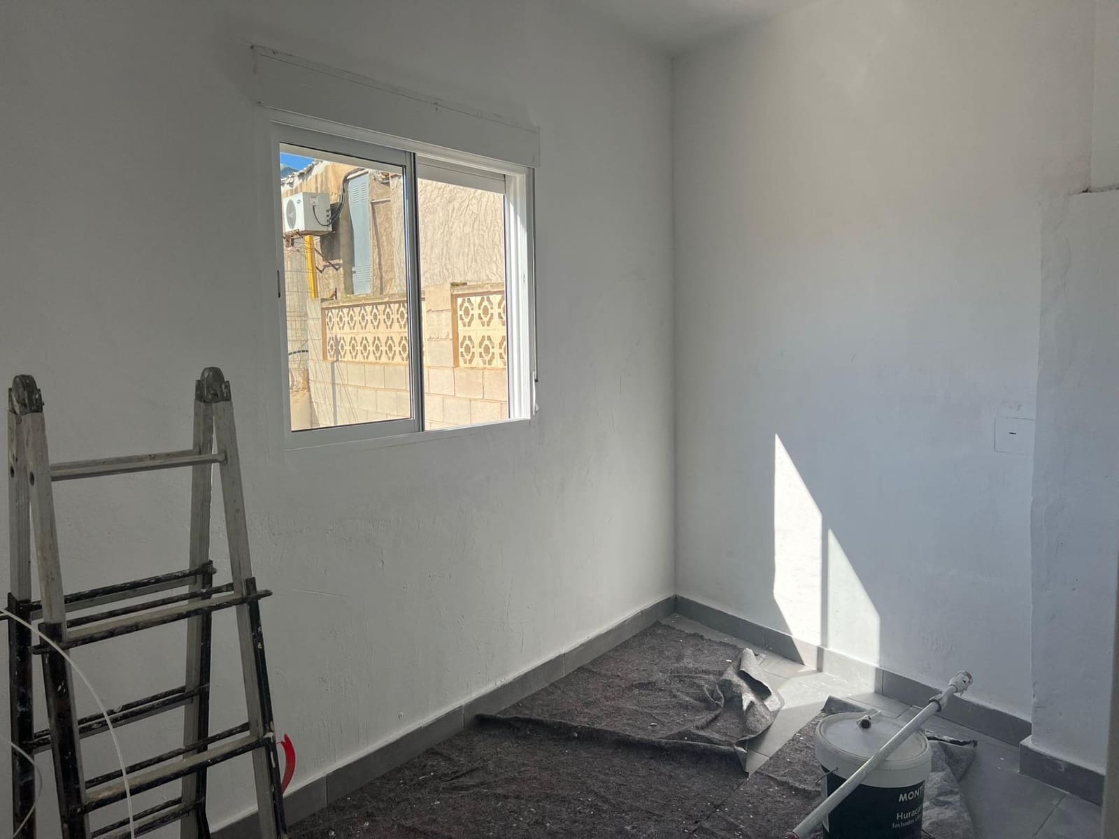 Business for sale in La Villajoyosa / Vila Joiosa - € 163,000 (Ref: 9001659)