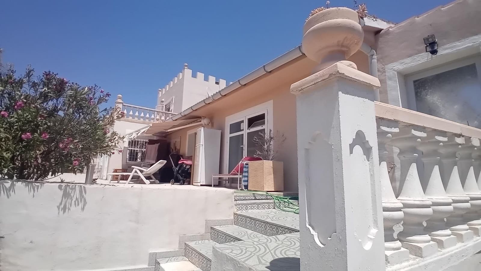 8 makuuhuone Huvila myytävänä paikassa La Nucia mukana uima-altaan - 649 000 € (Ref: 9023278)