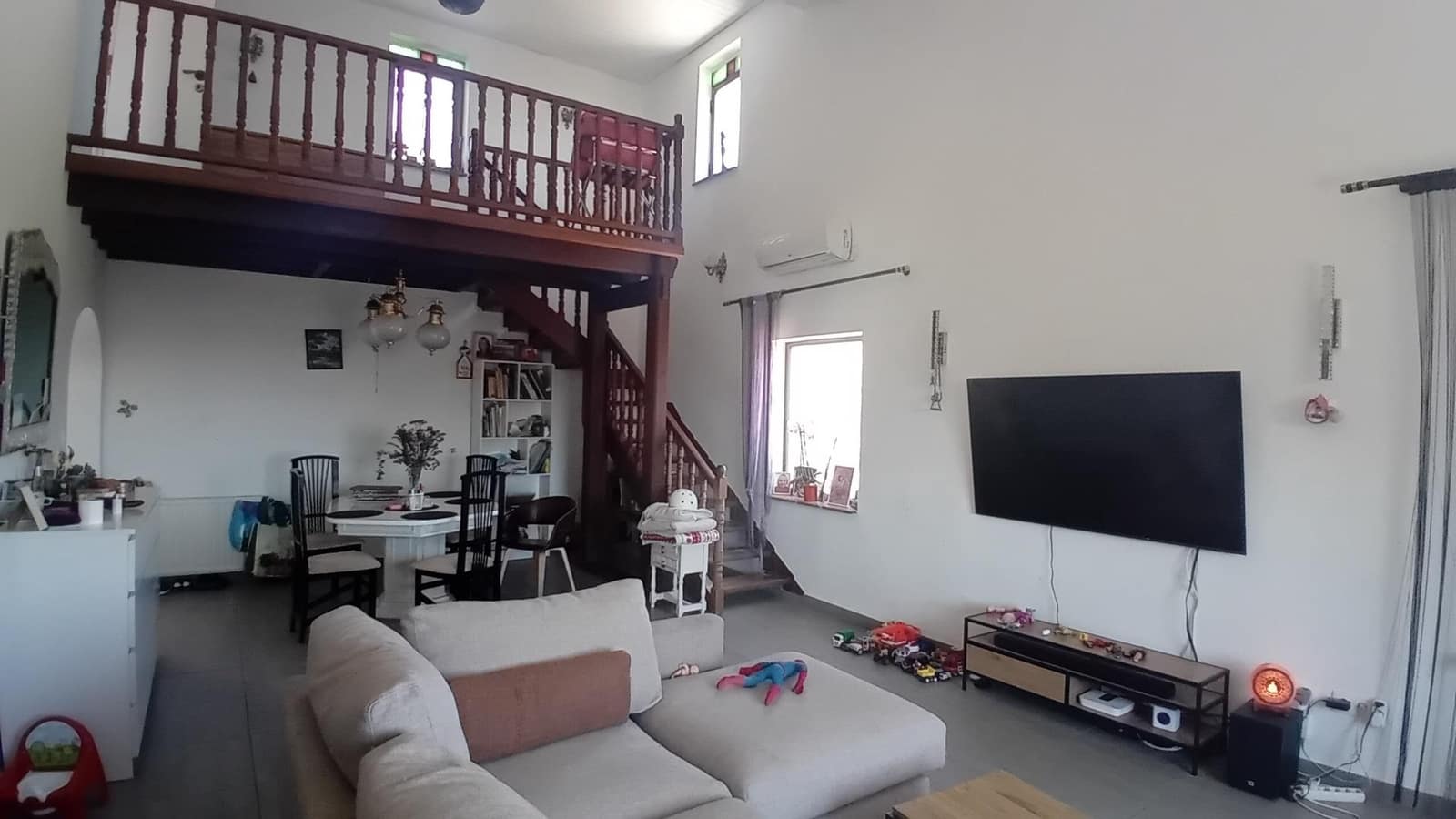 8 makuuhuone Huvila myytävänä paikassa La Nucia mukana uima-altaan - 649 000 € (Ref: 9023278)