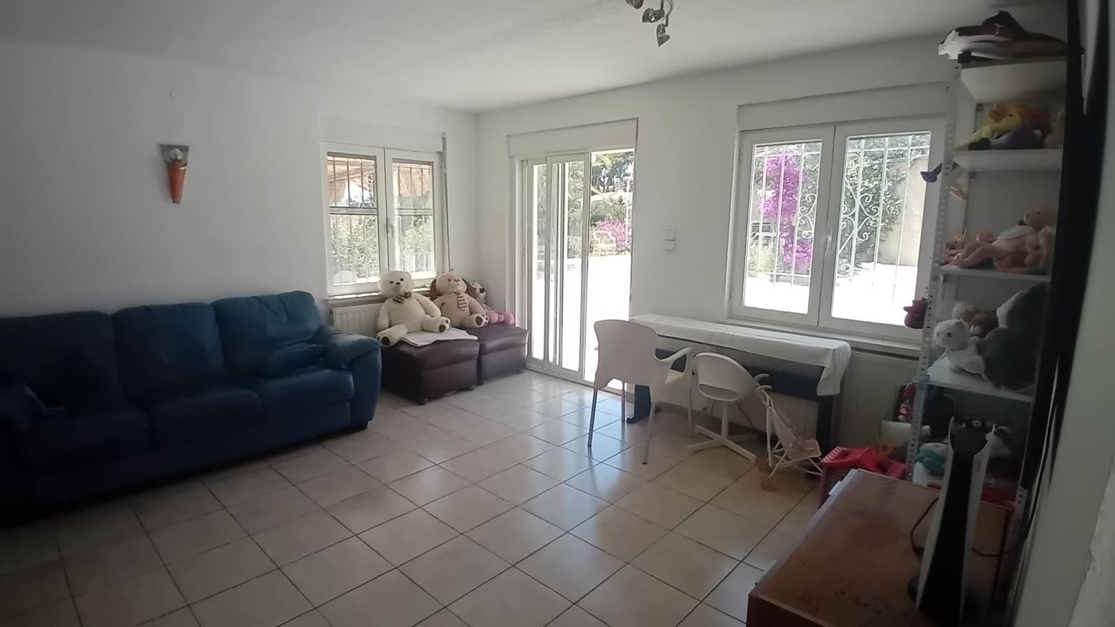 8 makuuhuone Huvila myytävänä paikassa La Nucia mukana uima-altaan - 649 000 € (Ref: 9023278)