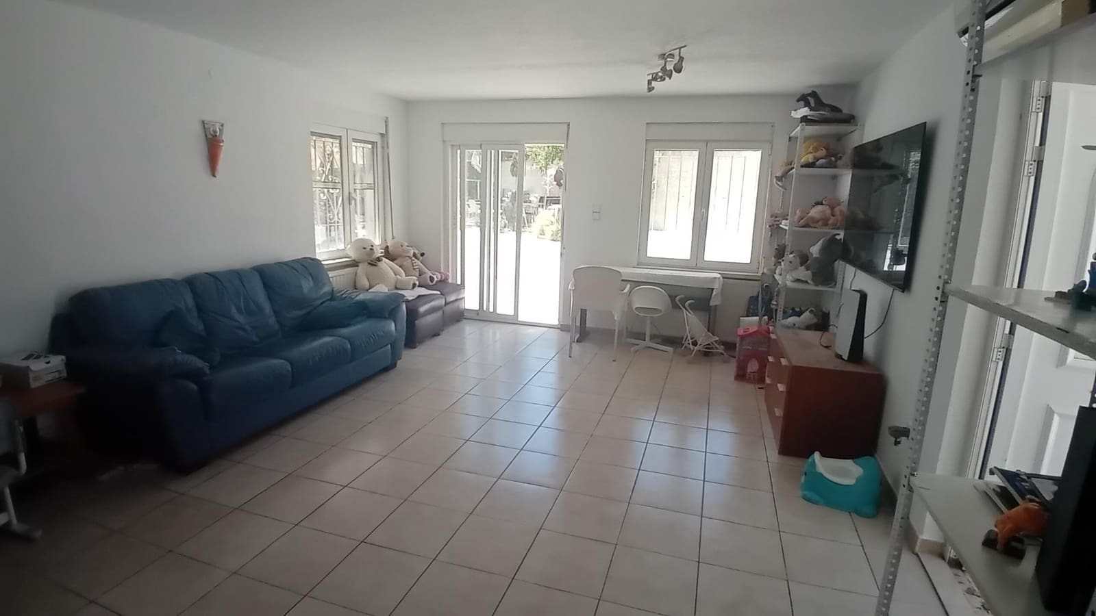 8 makuuhuone Huvila myytävänä paikassa La Nucia mukana uima-altaan - 649 000 € (Ref: 9023278)