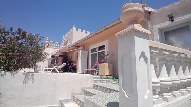 8 makuuhuone Huvila myytävänä paikassa La Nucia mukana uima-altaan - 649 000 € (Ref: 9023278)