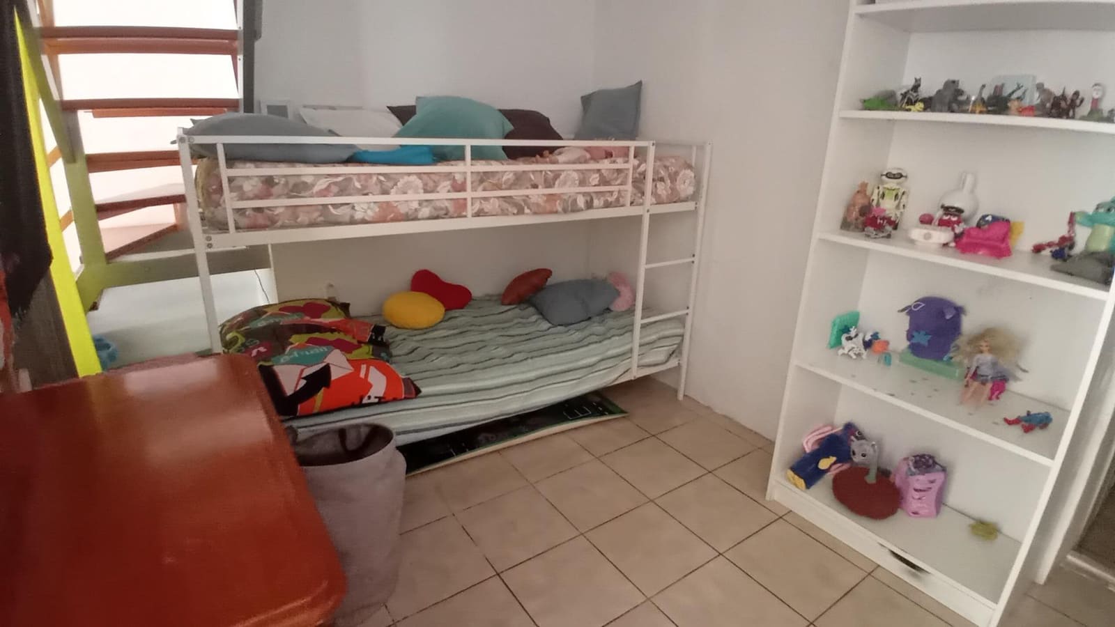 8 makuuhuone Huvila myytävänä paikassa La Nucia mukana uima-altaan - 649 000 € (Ref: 9023278)