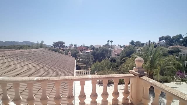 8 makuuhuone Huvila myytävänä paikassa La Nucia mukana uima-altaan - 649 000 € (Ref: 9023278)