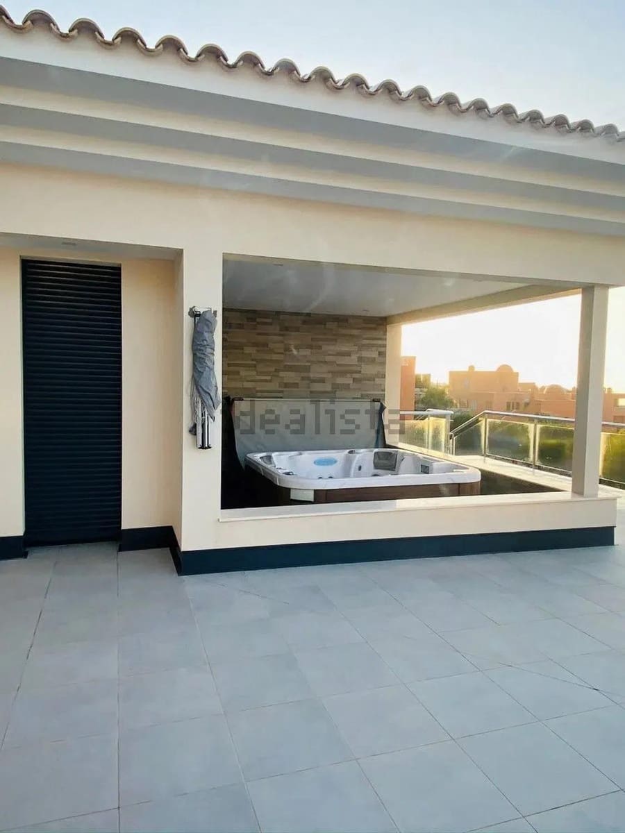 5 bedroom Villa for sale in Altea with pool - € 3,500,000 (Ref: 9026833)