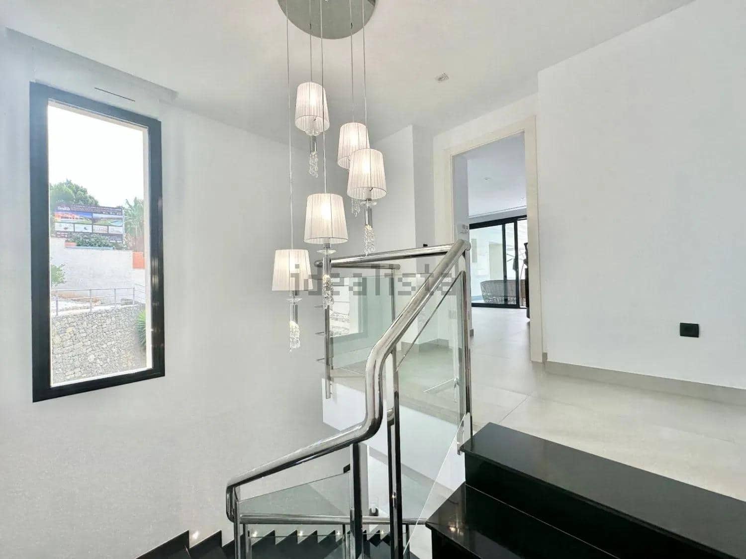 5 bedroom Villa for sale in Altea with pool - € 3,500,000 (Ref: 9026833)