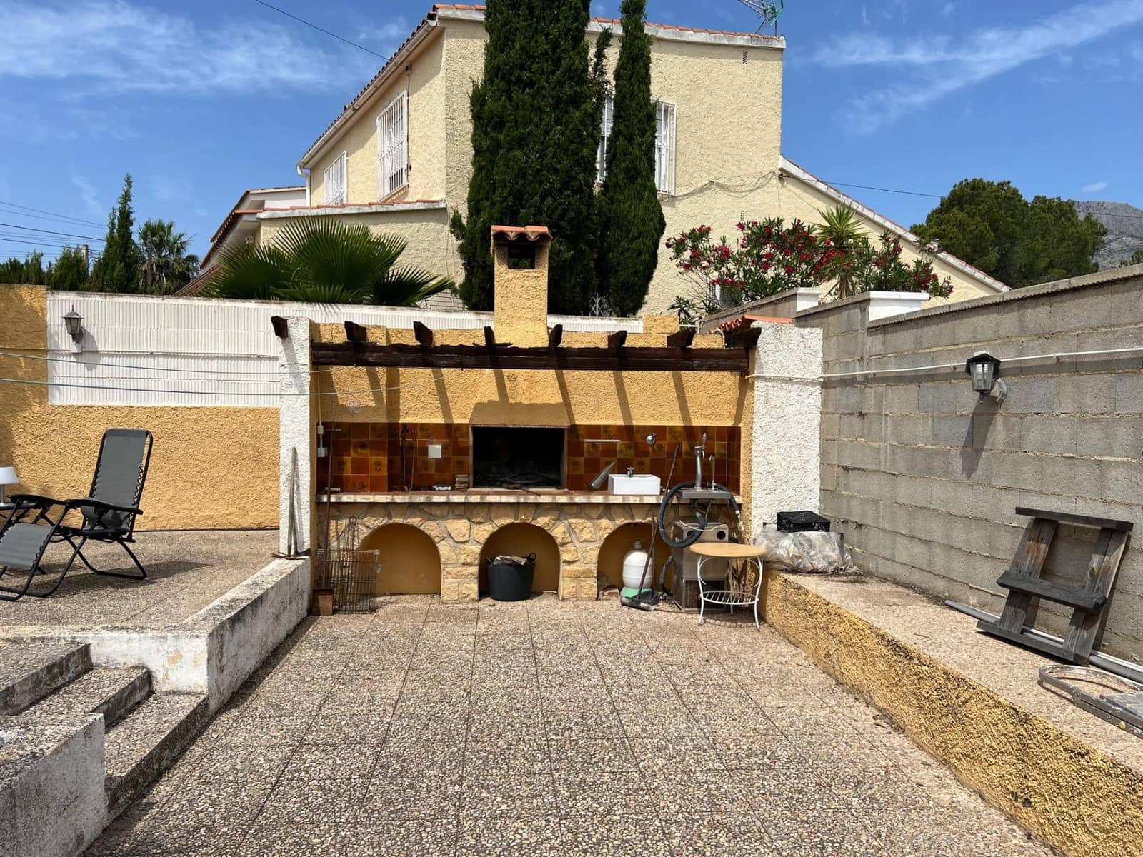 2 bedroom Villa for sale in La Nucia - € 380,000 (Ref: 9029543)